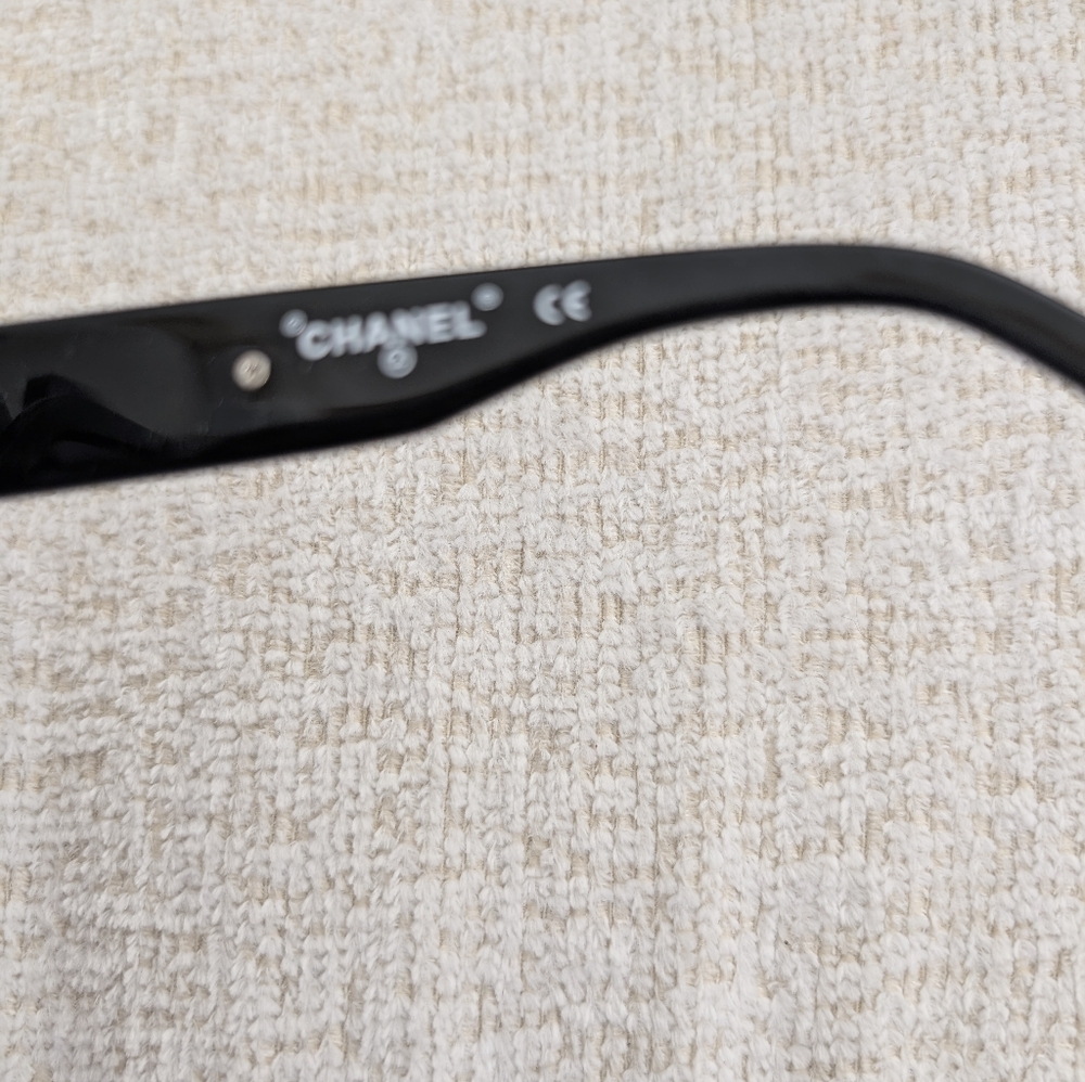 CHANEL Black Square Sunglasses - Picture 4 of 5